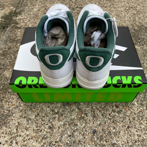 Size 12.5m (14w) Nike Air Force 1 07' Premium University Of Oregon Ducks PE New - Picture 4 of 9